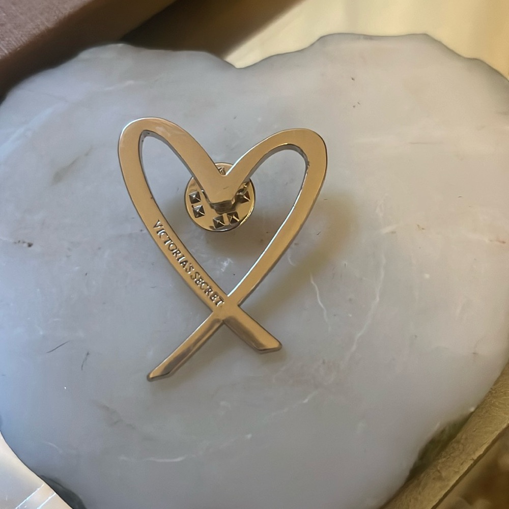 Victoria’s Secret Silver Heart Pin